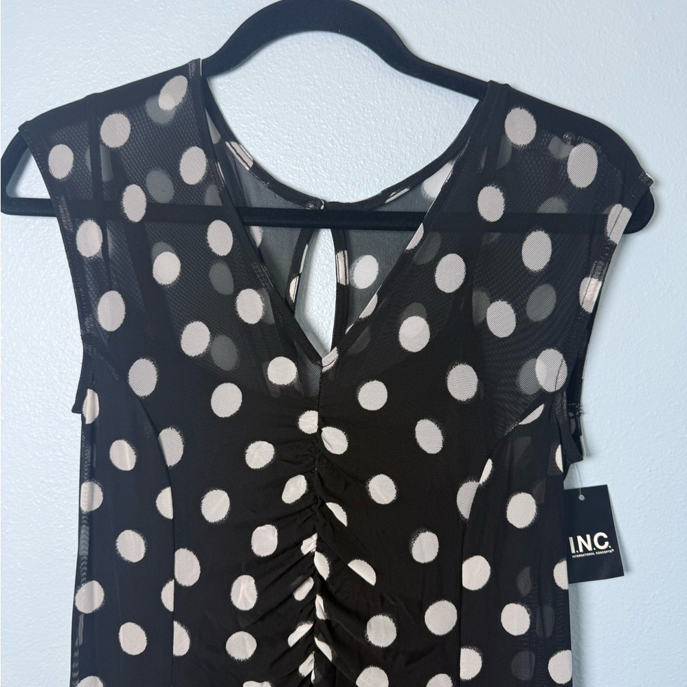 Black & White Polka Dot V-Neck Dress - Picture 5 of 9